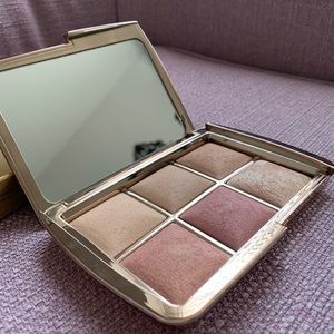 Hourglass Ambient light Palette - new with box 💫